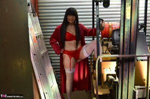 TAC Amateurs pleased to share with you xxx gallery with Barby Slut in porn with sex toy