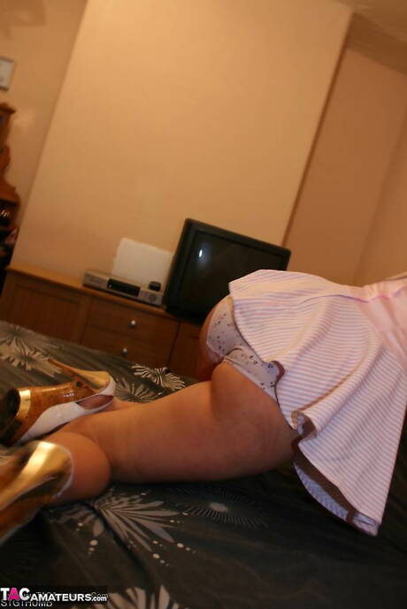 TAC Amateurs are proud to present you with xxx pics featuring Tracey Lain xxx gallery 274046