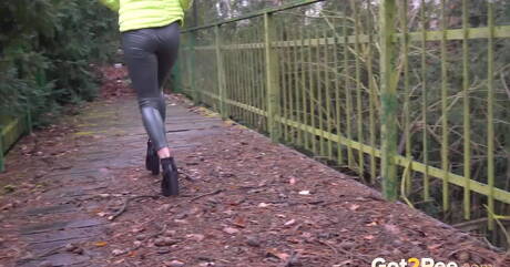 Got 2 Pee are pleased to offer you xxx pictures featuring Barbara Bieber in watersport session